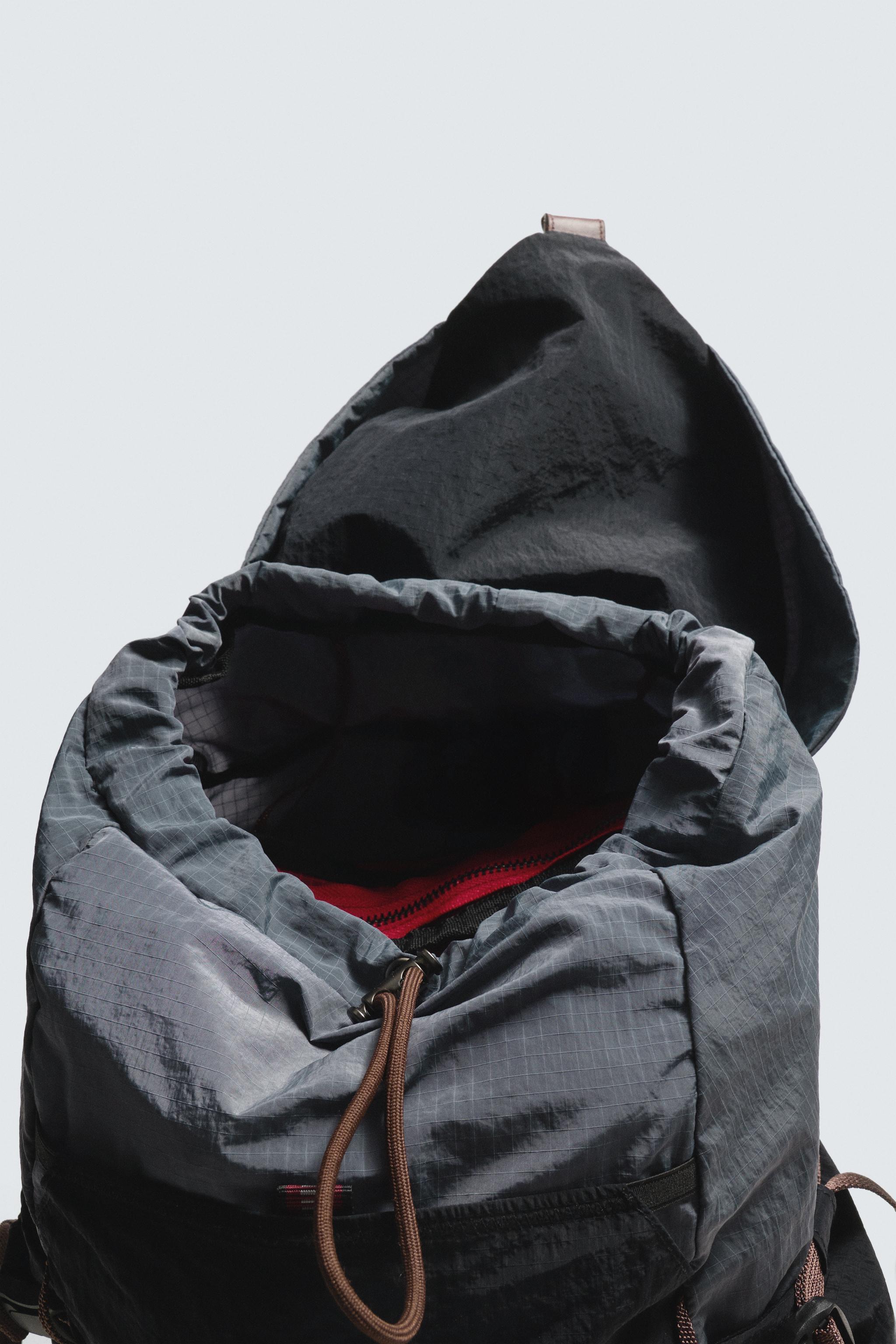 TECHNICAL BACKPACK WITH LEATHER DETAILS AARON LEVINE X ZARA